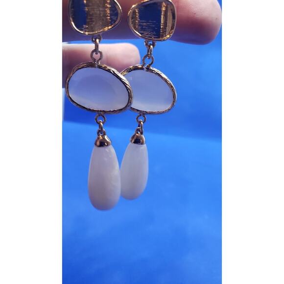 Vintage Earrings Long Dangle Genuine Pearl Selenite & Lucite Gold Toned Pierced - Picture 13 of 14